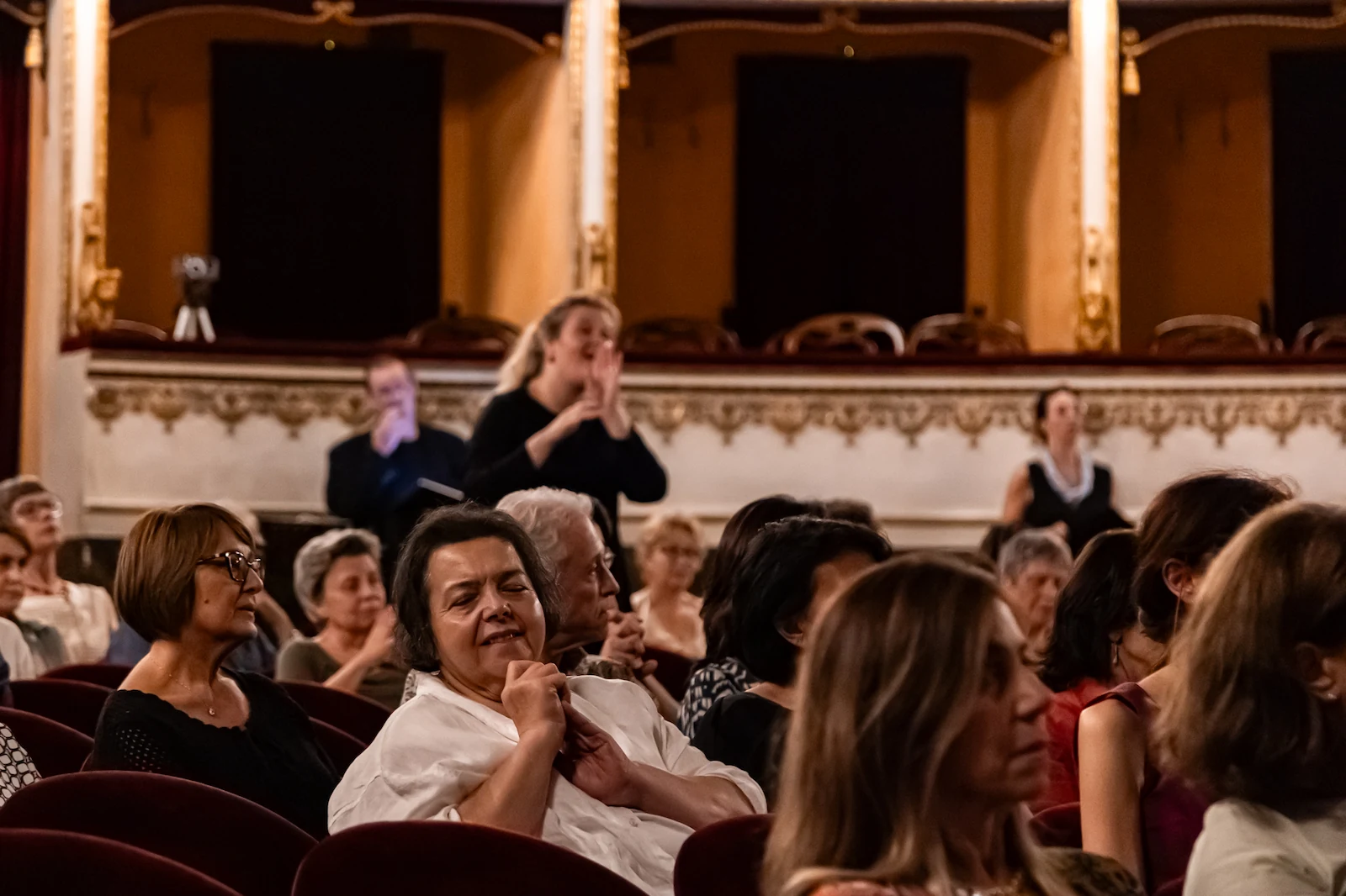 Audience members enjoying Vikra Chaber Choir's performance in Orvieto